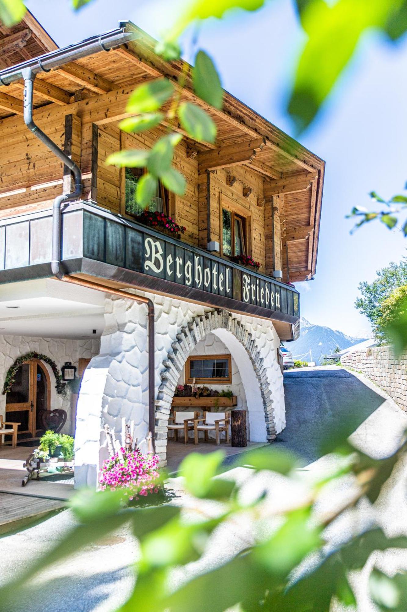 Frieden Das Alpine Panorama Hotel Hochpillberg Exteriér fotografie